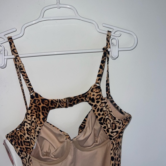 Victoria’s Secret new! Leopard Print XL One-Piece Swimsuit - Picture 7 of 14